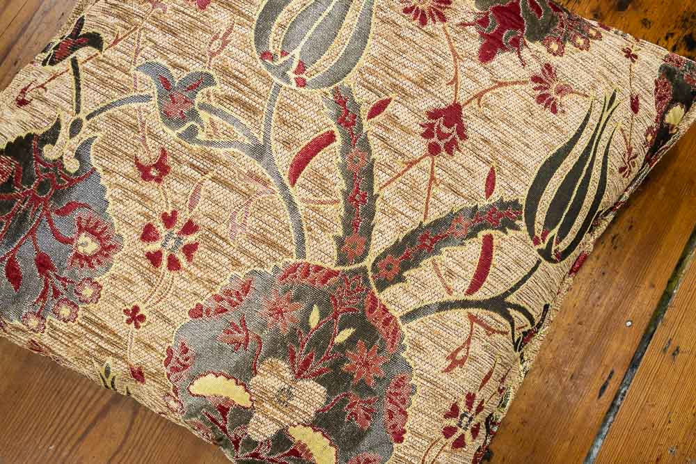 Small Sandalwood Ottoman Turkish Tulip Cushion Cover 44x44cm